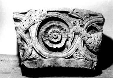 Architrave a rilievo